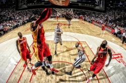 莎拉波娃连续十场比赛得分超过逆转，瑞士队挑战极限！